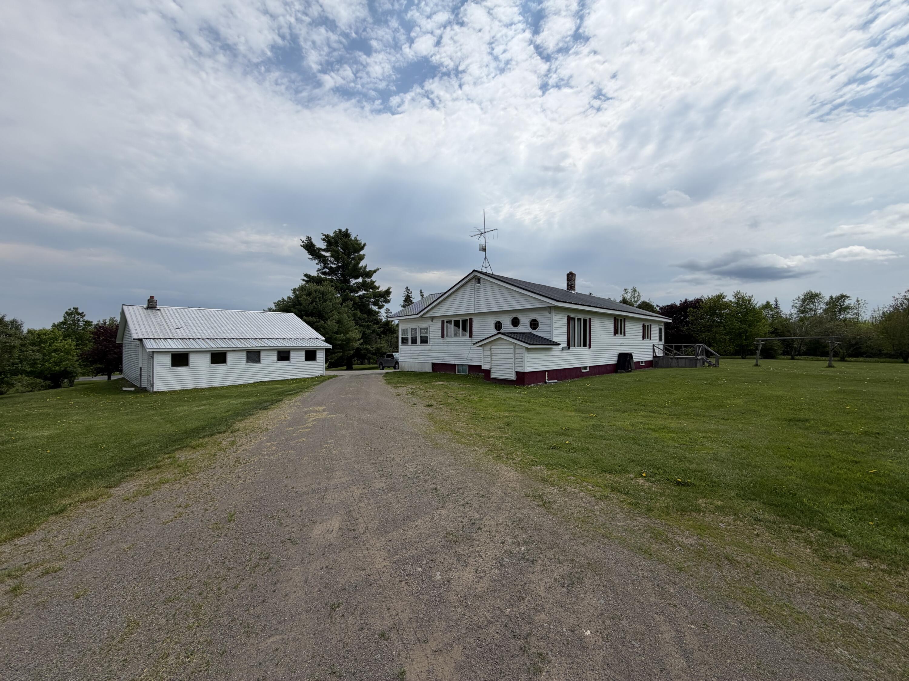 365 Garfield Road Garfield, ME 04732 - Photo 5 of 38 IMG_1019