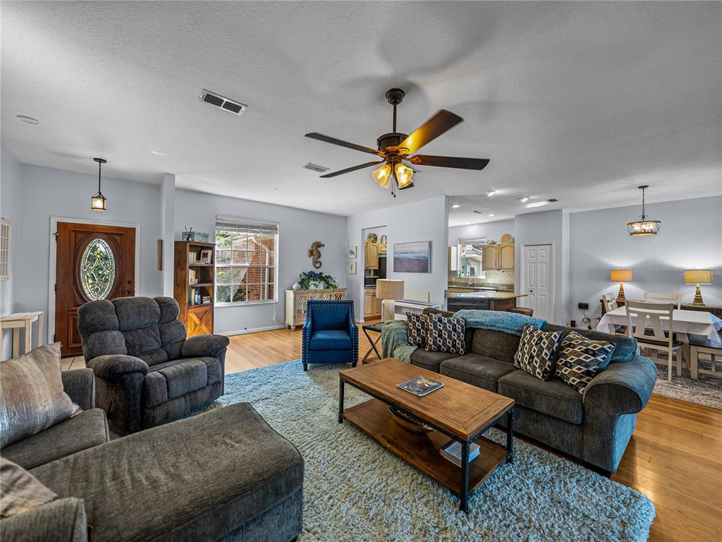 18331 Townsend House Road Dade City, FL 33523 - Photo 17 of 52 Gallery Image 17