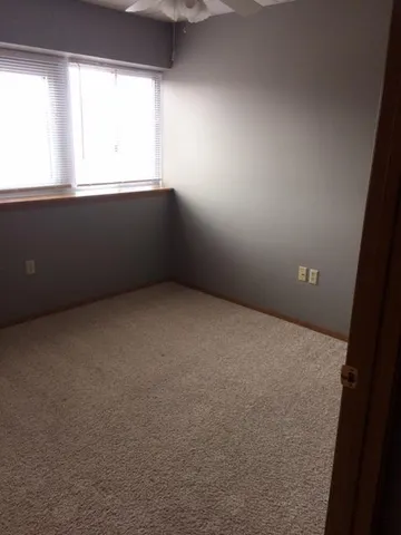 $925 | 109 East Luverne Street, Unit 325, Luverne, MN 56156