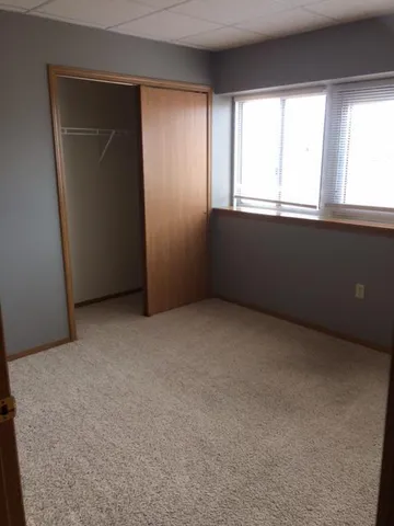 $925 | 109 East Luverne Street, Unit 325, Luverne, MN 56156