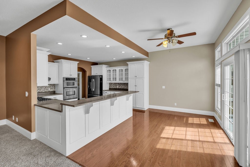 6561 Daybrook Drive Decatur, IL 62521 - Photo 9 of 44 Gallery Image 9