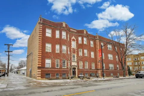 $150,000 | 36 Harrison Street, Unit 2, Oak Park, IL 60304