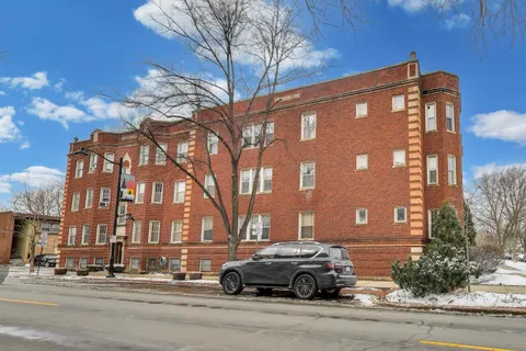$150,000 | 36 Harrison Street, Unit 2, Oak Park, IL 60304