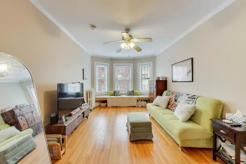 $150,000 | 36 Harrison Street, Unit 2, Oak Park, IL 60304