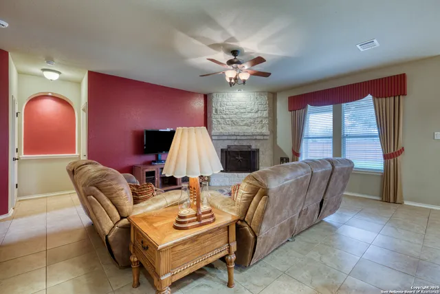 $465,000 | 909 Armour Drive, Cibolo, TX 78108