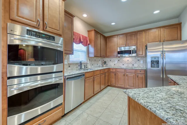 $465,000 | 909 Armour Drive, Cibolo, TX 78108