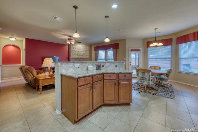 $465,000 | 909 Armour Drive, Cibolo, TX 78108