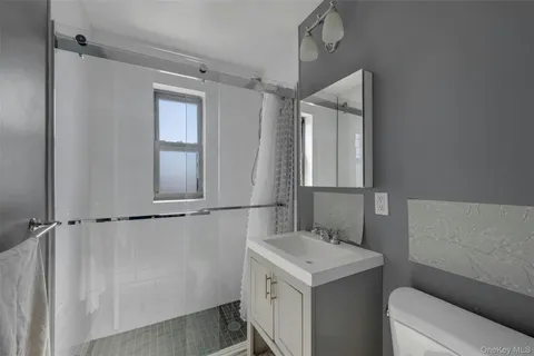 $379,000 | 620 Pelham Road, Unit 3C, New Rochelle, NY 10805