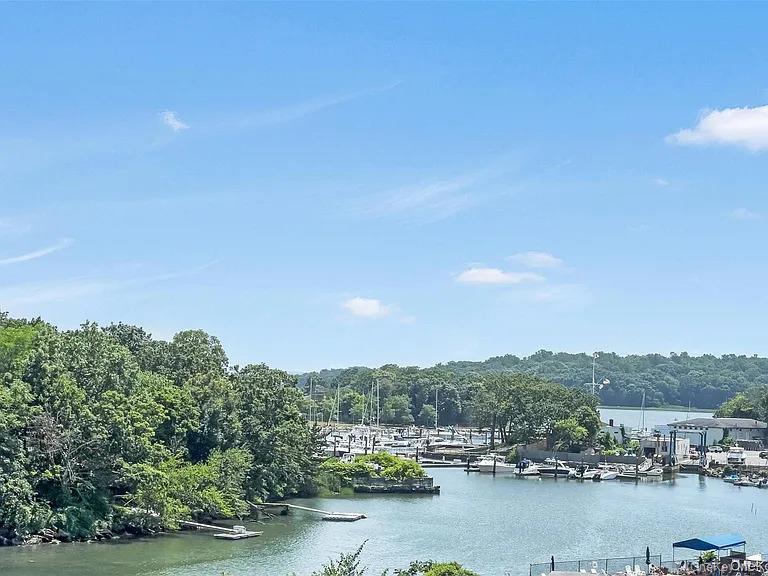 620 Pelham Road, Unit 3C New Rochelle, NY 10805 - Photo 23 of 32 Amazing water views of both sides of this corner unit.