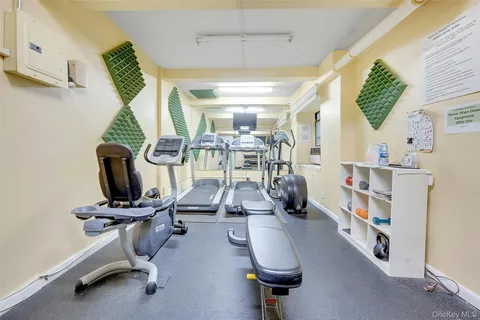 $379,000 | 620 Pelham Road, Unit 3C, New Rochelle, NY 10805