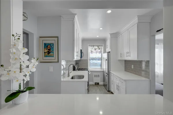 $379,000 | 620 Pelham Road, Unit 3C, New Rochelle, NY 10805