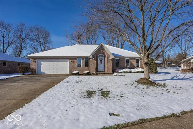 $297,500 | 3206 Thomas Trace, Columbus, IN 47203