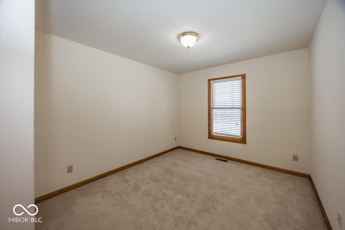 3206 Thomas Trace Columbus, IN 47203 - Photo 18 of 28