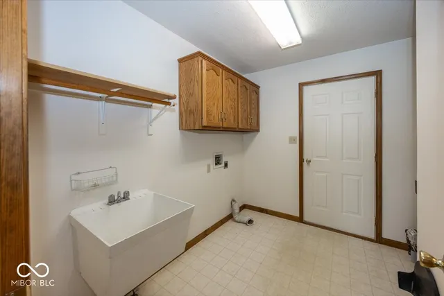 $297,500 | 3206 Thomas Trace, Columbus, IN 47203