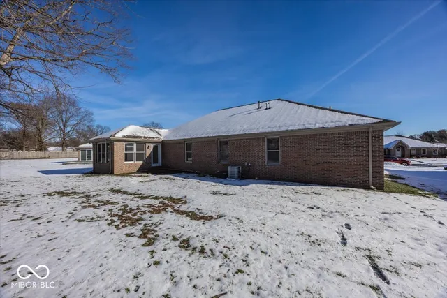 $297,500 | 3206 Thomas Trace, Columbus, IN 47203