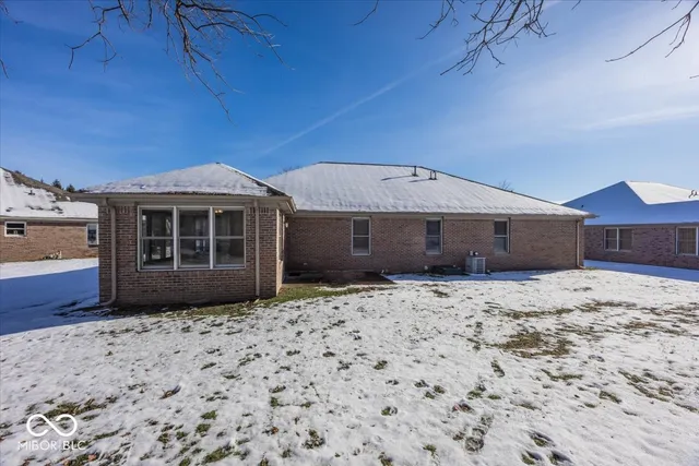 $297,500 | 3206 Thomas Trace, Columbus, IN 47203