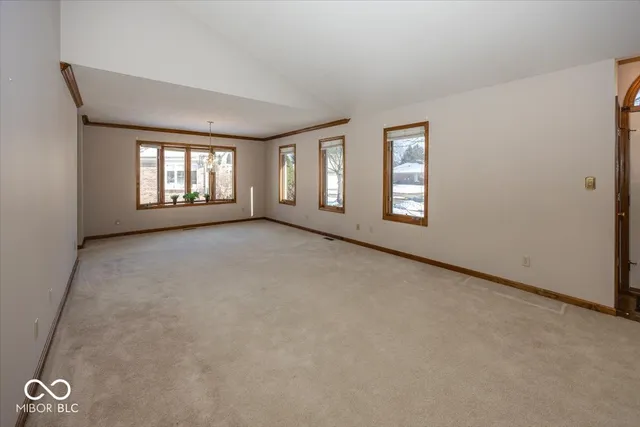 $297,500 | 3206 Thomas Trace, Columbus, IN 47203