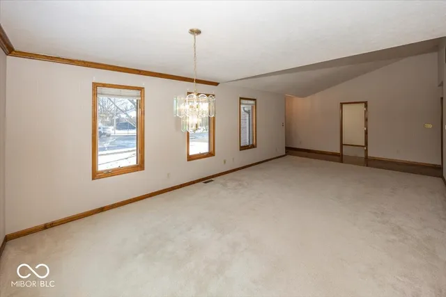 $297,500 | 3206 Thomas Trace, Columbus, IN 47203