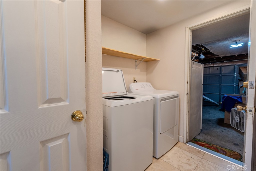 1665 North Fillmore Avenue Rialto, CA 92376 - Photo 18 of 56 Laundry room