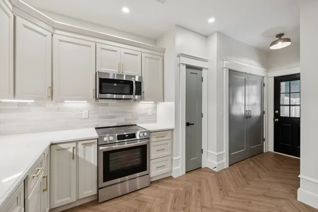 $349,900 | 2043 Union Place, Columbia, TN 38401