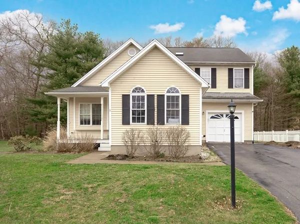$439,900 | 8 Goldenwood Drive, Unit 8, Norton, MA 02766