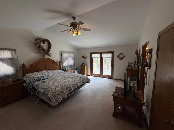 $549,900 | W9221 Amber Lane, Clintonville, WI 54929