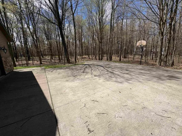 $549,900 | W9221 Amber Lane, Clintonville, WI 54929
