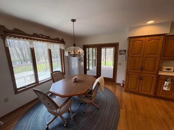 $549,900 | W9221 Amber Lane, Clintonville, WI 54929