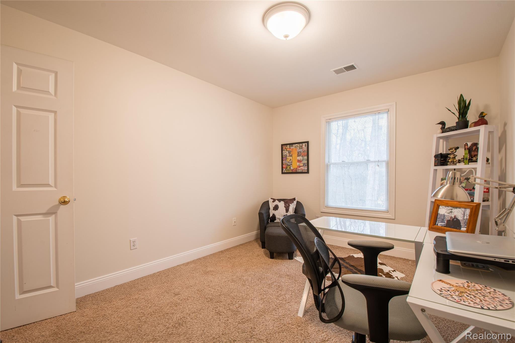 2669 Black Eagle Ridge Howell, MI 48843 - Photo 10 of 40 2669 Black Eagle Ridge HDR4.jpg