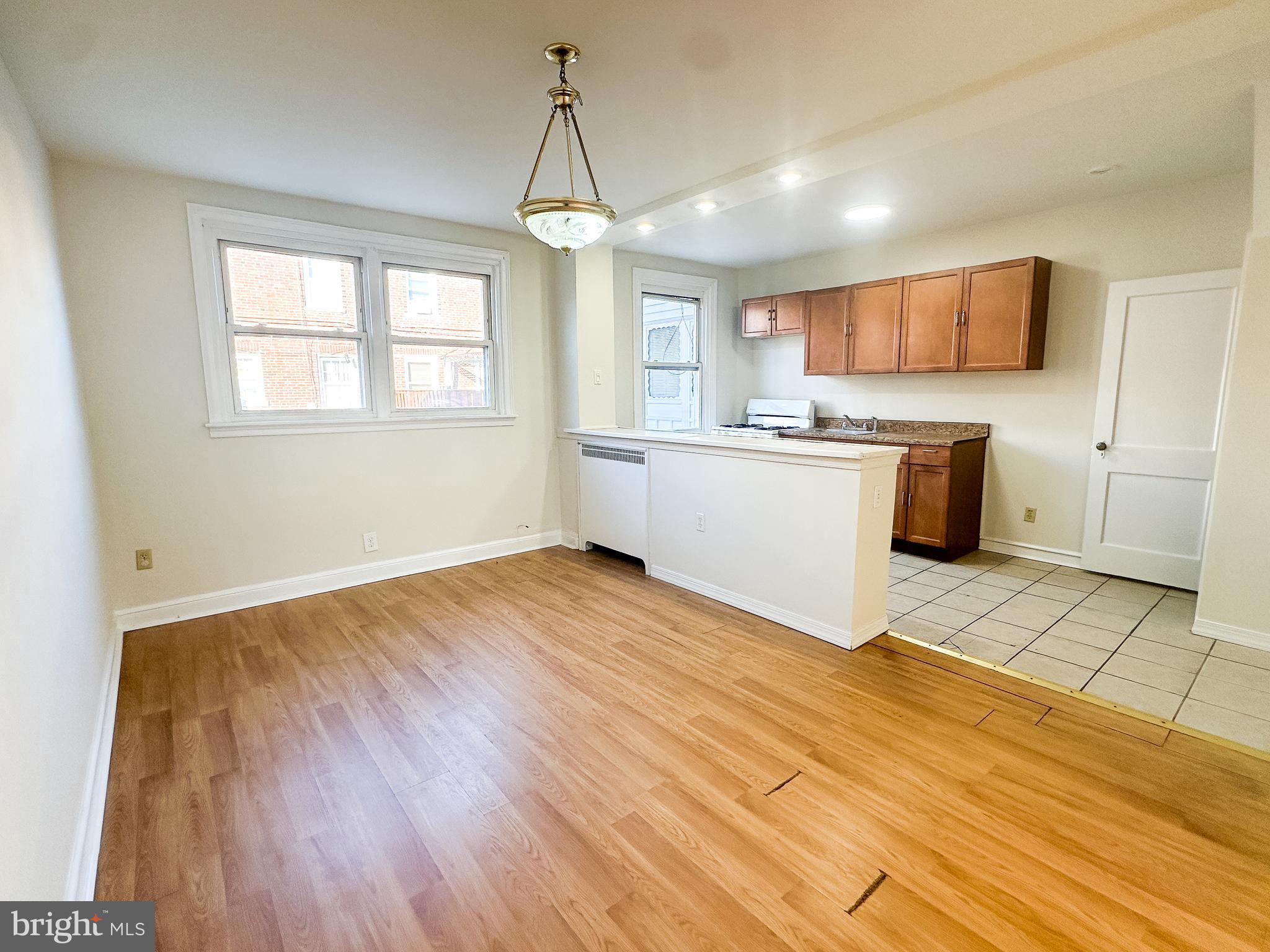 7408 Rugby Street Philadelphia, PA 19138 - Photo 11 of 33 Dining Room/Kitchen
