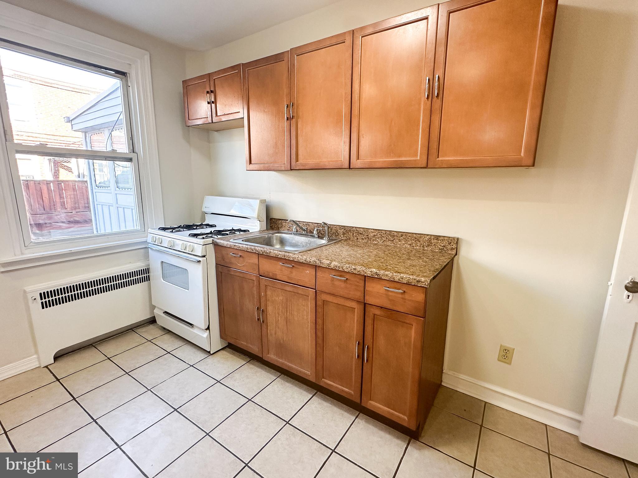 7408 Rugby Street Philadelphia, PA 19138 - Photo 15 of 33 Kitchen