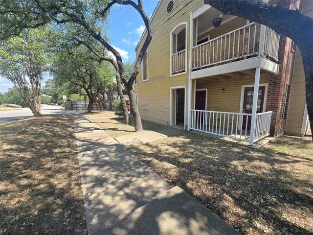 $1,250 | 4304 Duval Road, Unit A, Austin, TX 78759