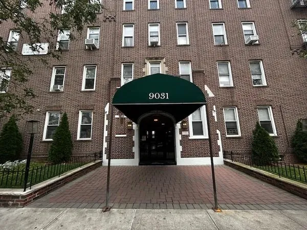 $365,000 | 9031 Fort Hamilton Parkway, Unit 2B | Bay Ridge