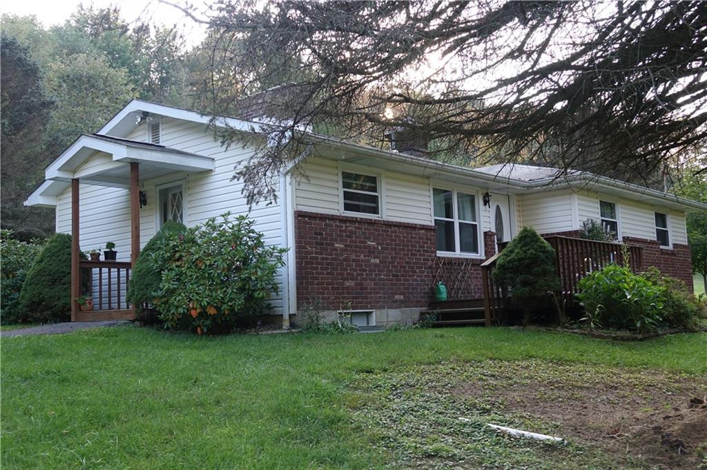 140 Pinehurst Road Butler, PA 16001 - Photo 2 of 25 Exterior Front