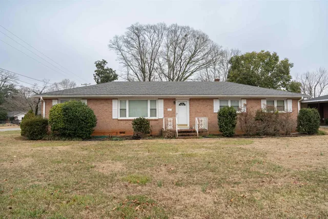 $229,900 | 127 Lyndhurst Street, Spartanburg, SC 29307