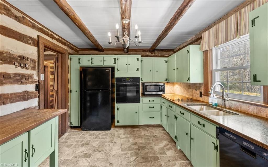 538 Plainfield Road Greensboro, NC 27455 - Photo 11 of 39 Gallery Image 11