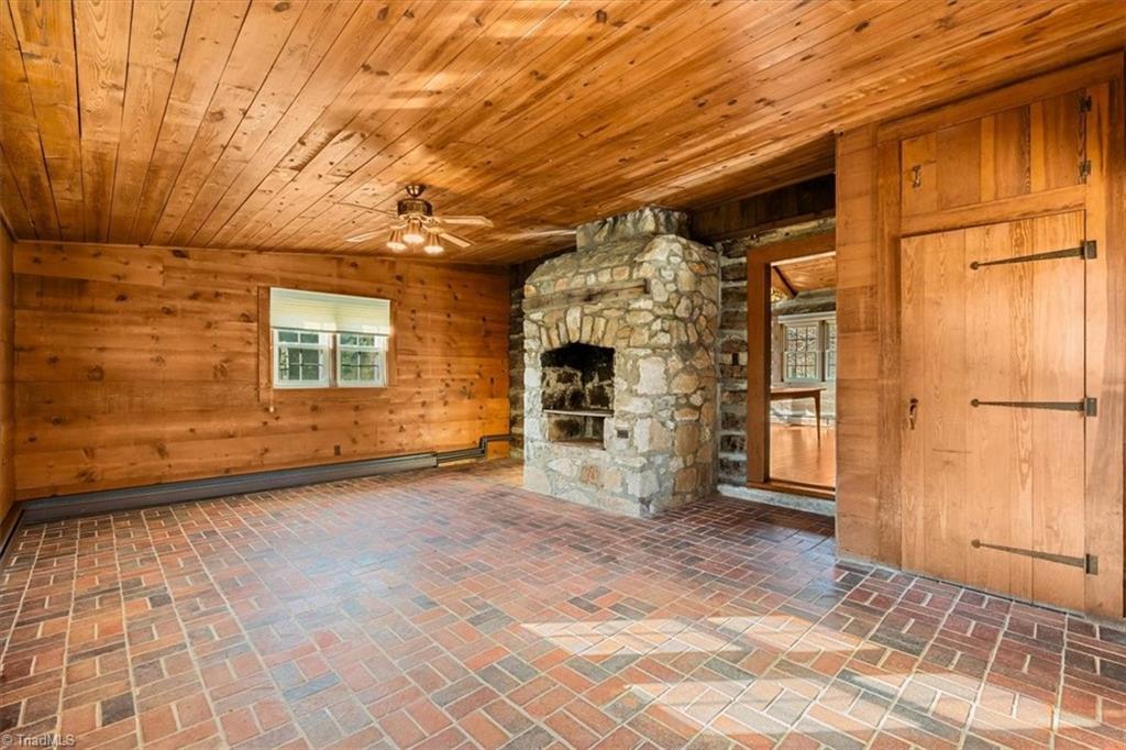 538 Plainfield Road Greensboro, NC 27455 - Photo 16 of 39 Gallery Image 16