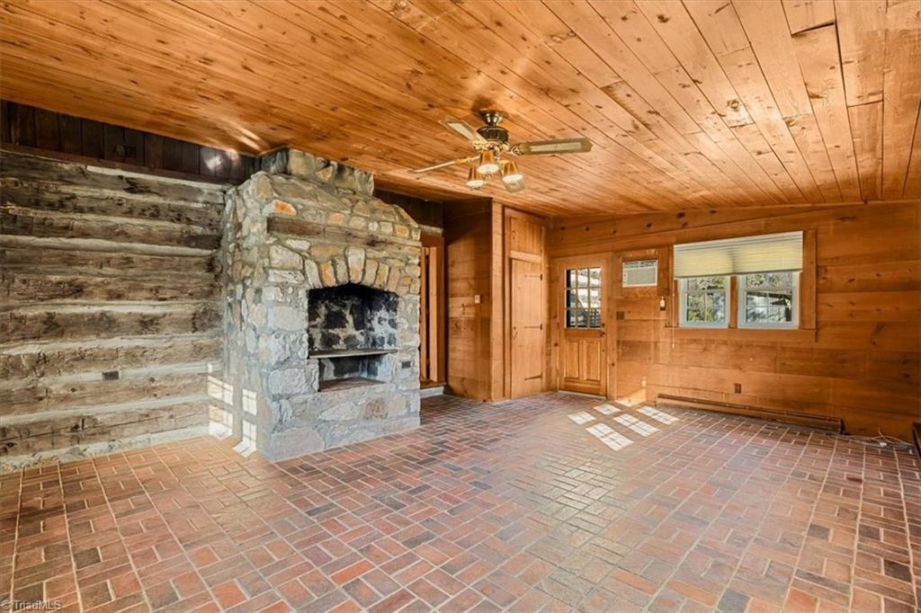 538 Plainfield Road Greensboro, NC 27455 - Photo 17 of 39 Gallery Image 17