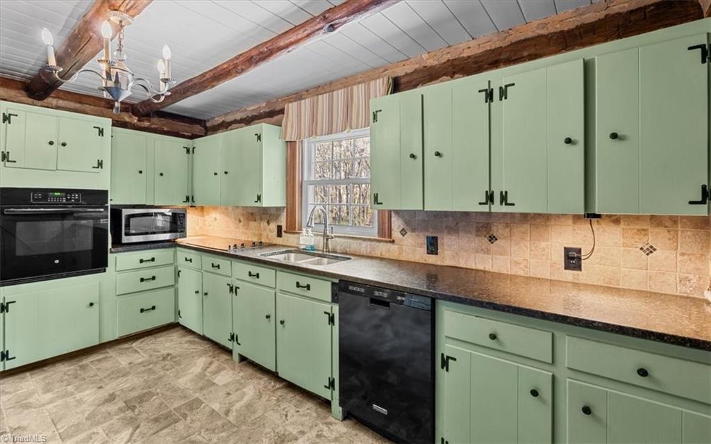 538 Plainfield Road Greensboro, NC 27455 - Photo 10 of 39 Gallery Image 10