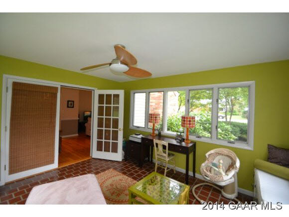 1201 Chatham Road Waynesboro, VA 22980 - Photo 9 of 25 Gallery Image 9