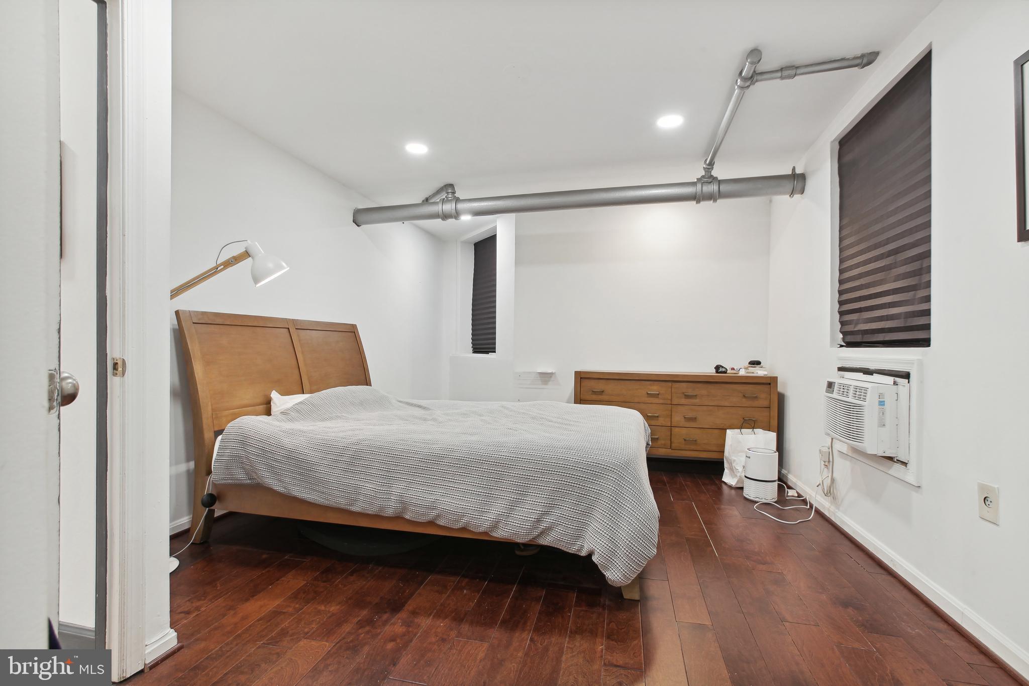 1855 Calvert Street Northwest, Unit LL2 Washington, DC 20009 - Photo 17 of 21 Primary Bedroom