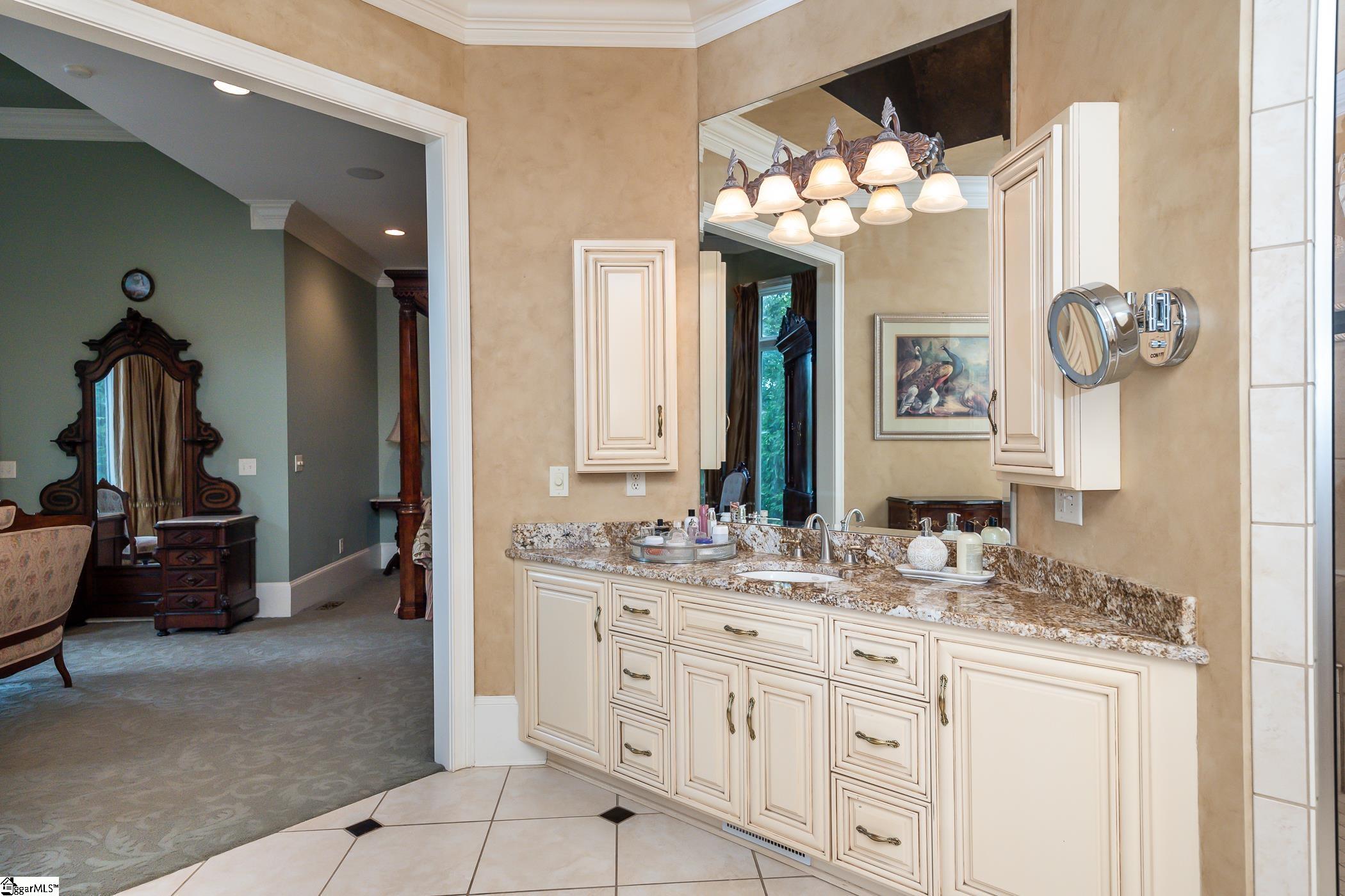 600 High View Court Seneca, SC 29672 - Photo 23 of 36