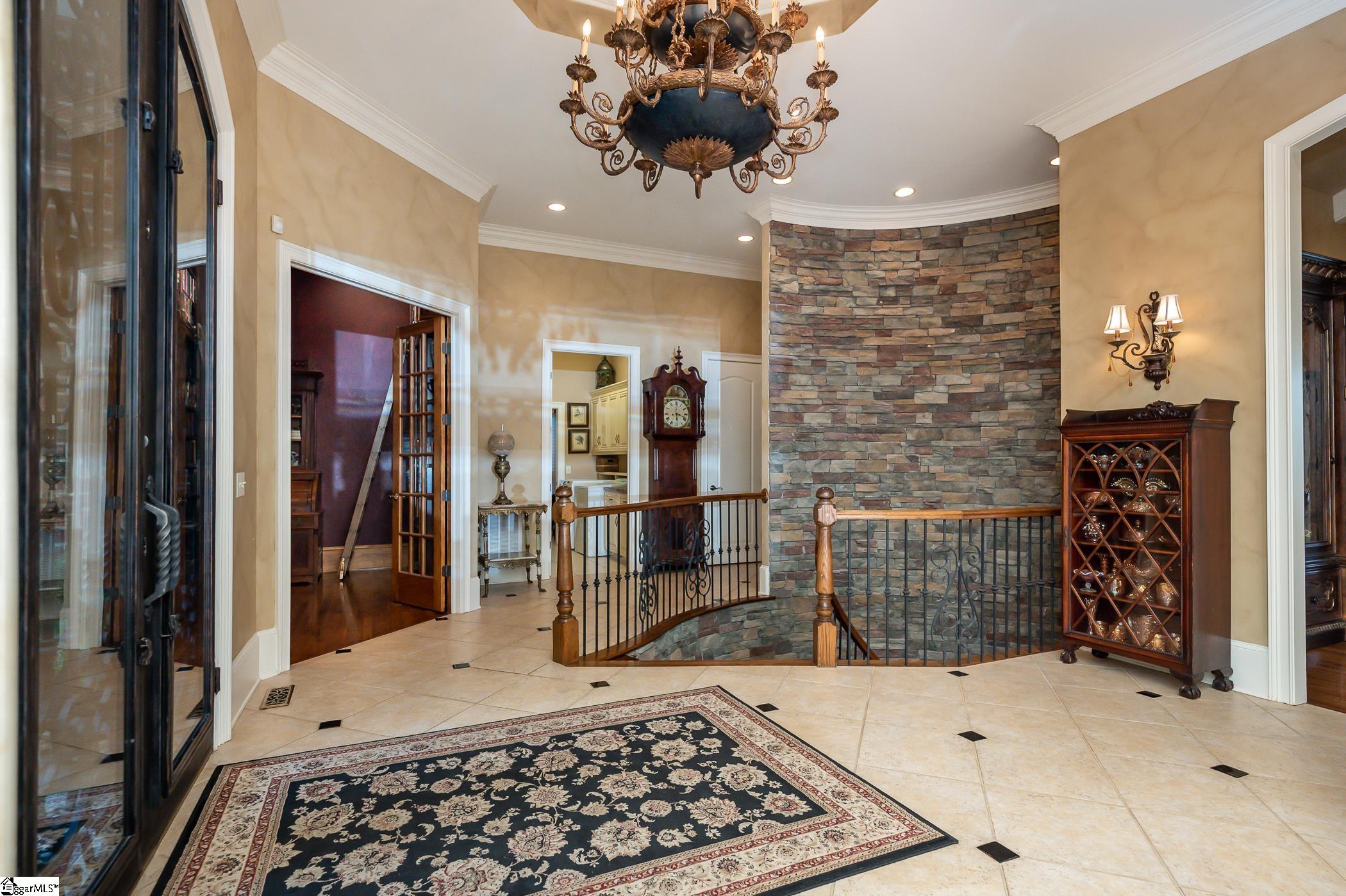 600 High View Court Seneca, SC 29672 - Photo 4 of 36