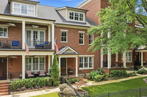 $1,220,000 | 212 Cherry Street, Chattanooga, TN 37403