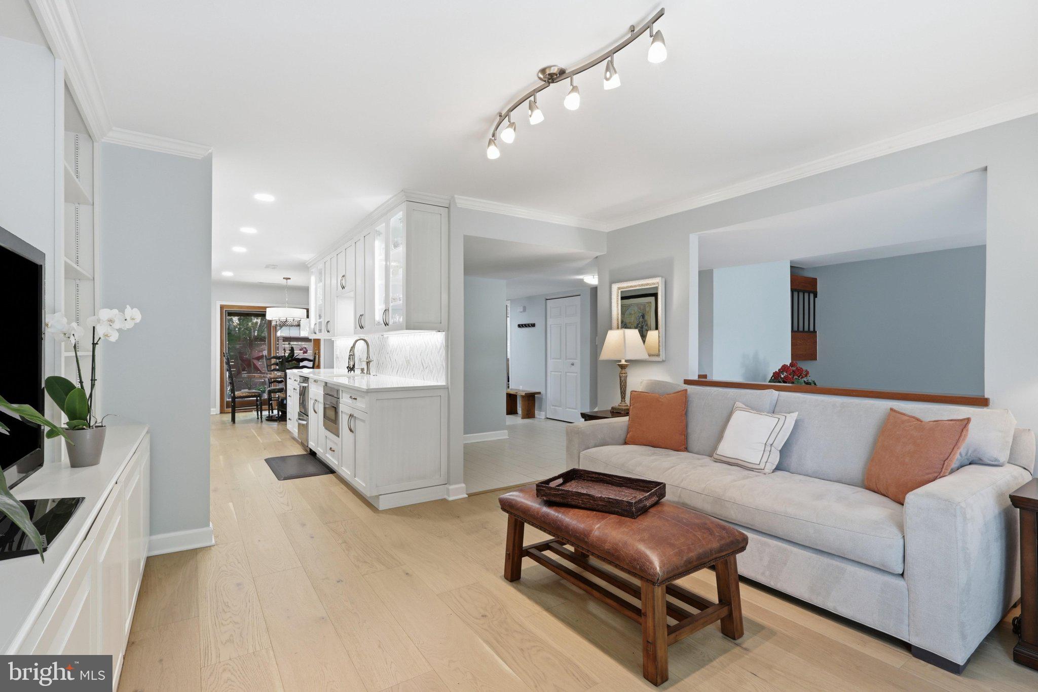 11615 Hunters Green Court Reston, VA 20191 - Photo 12 of 66 Living room (or formal dining) off of the kitchen