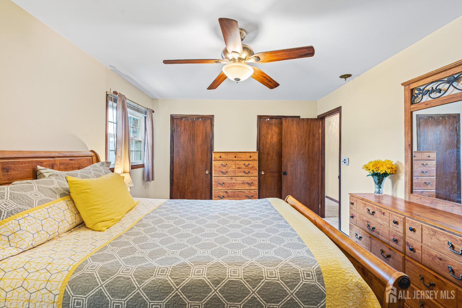 1208 Omaha Road North Brunswick, NJ 08902 - Photo 20 of 60 Gallery Image 20