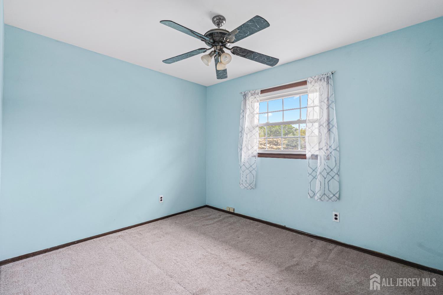 1208 Omaha Road North Brunswick, NJ 08902 - Photo 24 of 60 Gallery Image 24