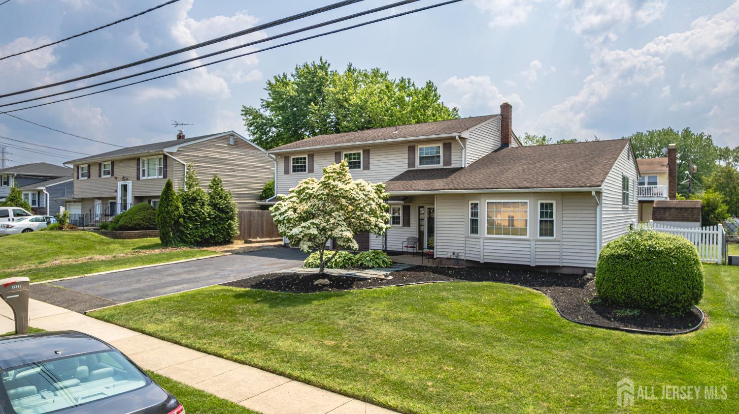 1208 Omaha Road North Brunswick, NJ 08902 - Photo 3 of 60 Gallery Image 3