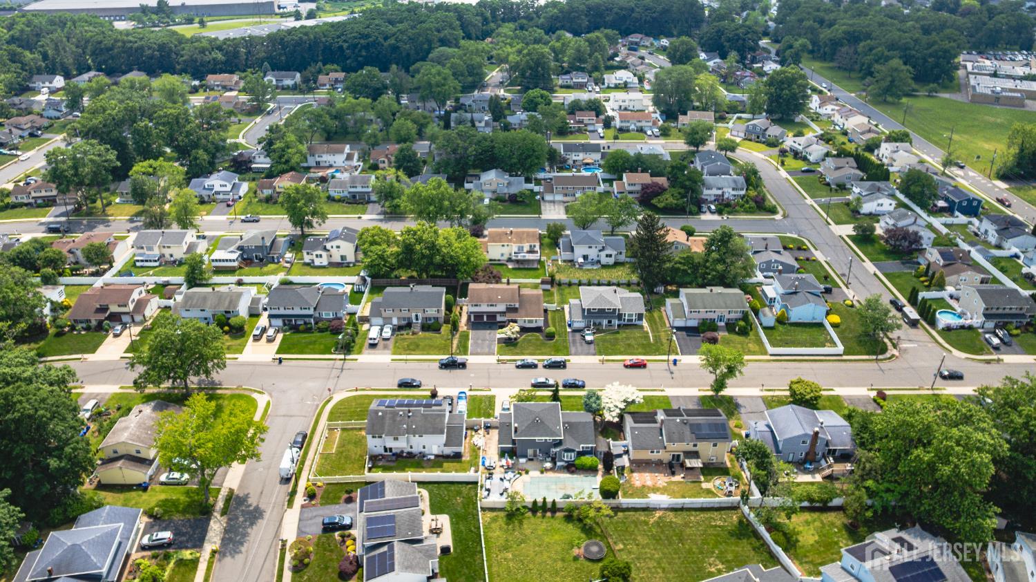 1208 Omaha Road North Brunswick, NJ 08902 - Photo 58 of 60 Gallery Image 58