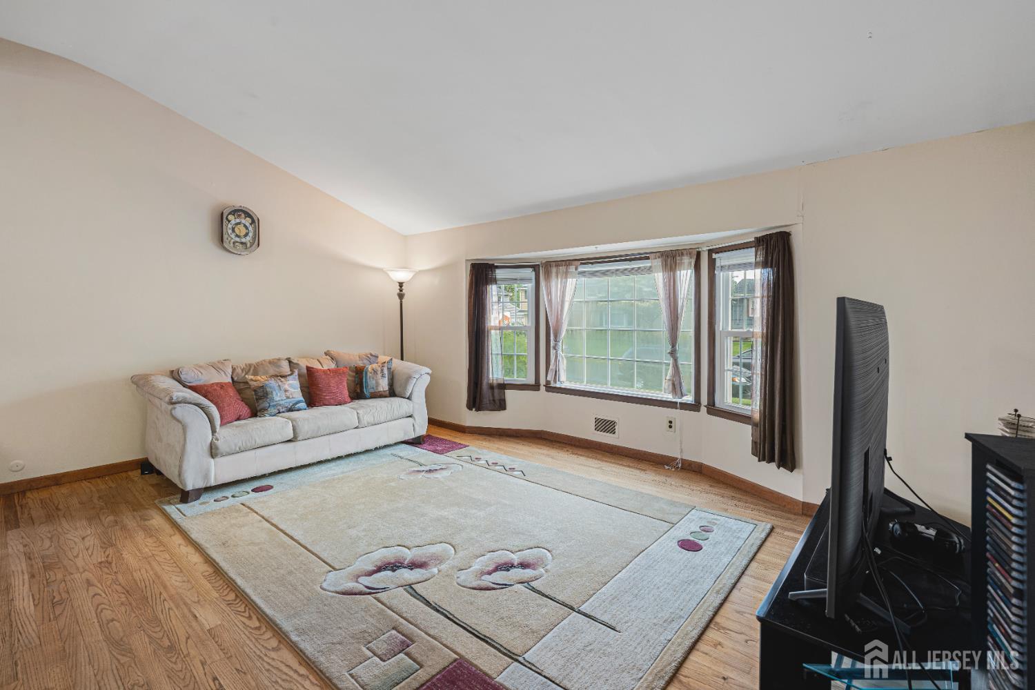 1208 Omaha Road North Brunswick, NJ 08902 - Photo 6 of 60 Gallery Image 6